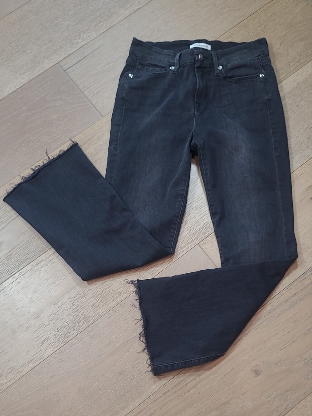 Good American Jeans Women's sz 2/26 Style # GAMBRE452 Black Boot Cut Crop Denim